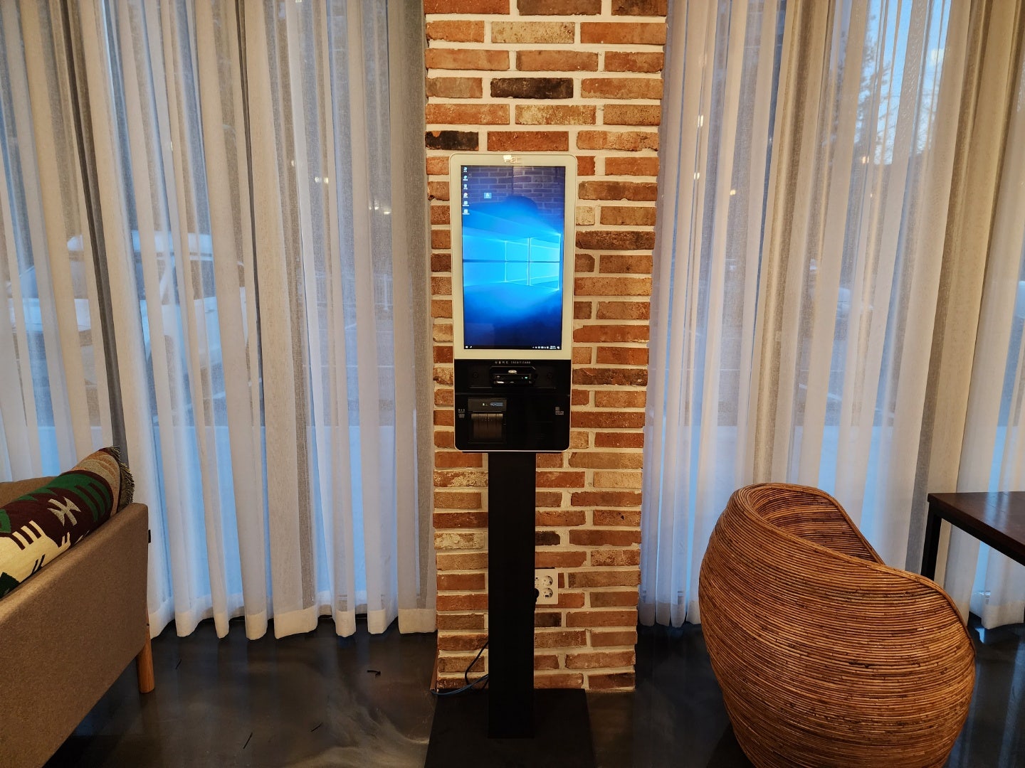 키오스크 설치 현장